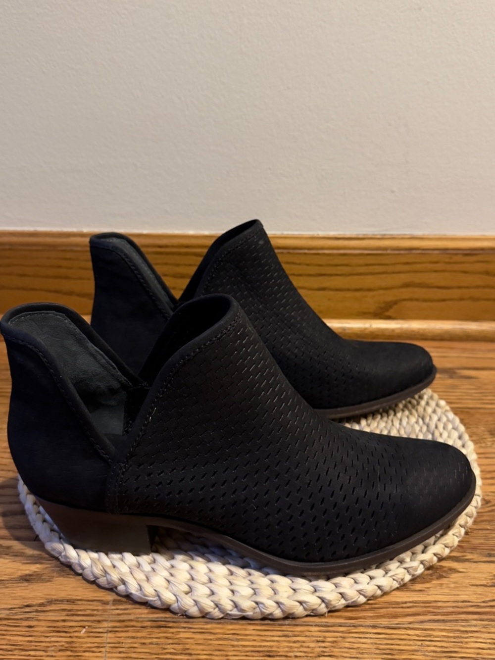 $125 New LUCKY BRAND Baley Bootie Black Barcello Nubuck Leather Size 10M